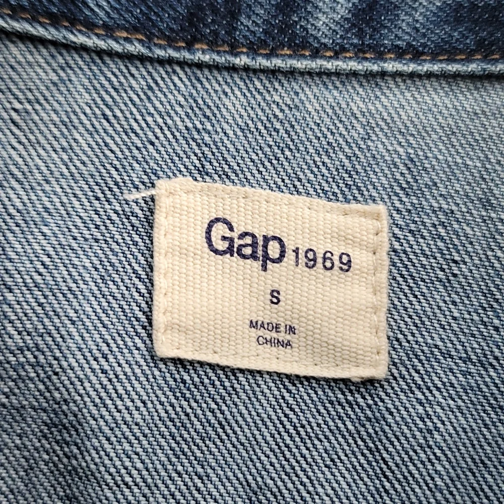 Gap Denim Jacket - Picture 2 of 4